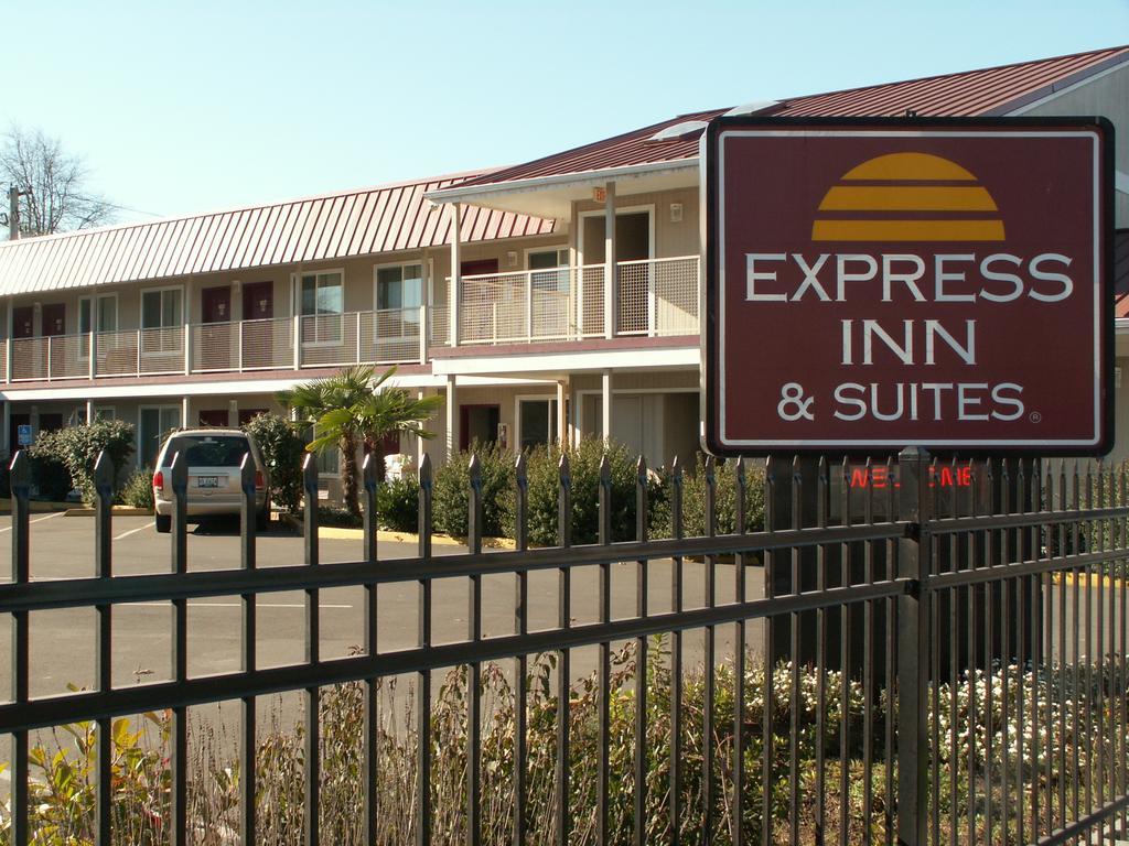 Express Inn & Suites Eugene Exterior photo